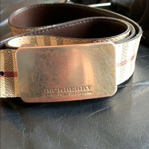 Burberry Belt 40/100 (32)